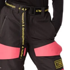 Huffer Wmns M1 Snow Pant -Mons Royale Shop huffer wmns m1 snow pant hyper pink alt3 hf wpa31s4701