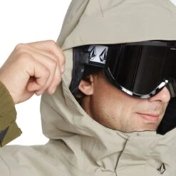 Volcom L Gore-Tex Jacket -Mons Royale Shop volcom l gore tex jacket dark khaki alt6 volcom g0652302
